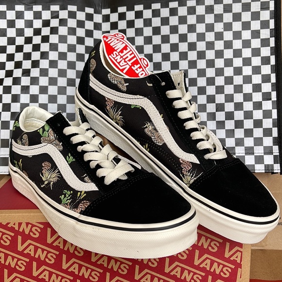 Vans Men’s Old Skool Desert Snake/Black sneakers - Picture 6 of 16